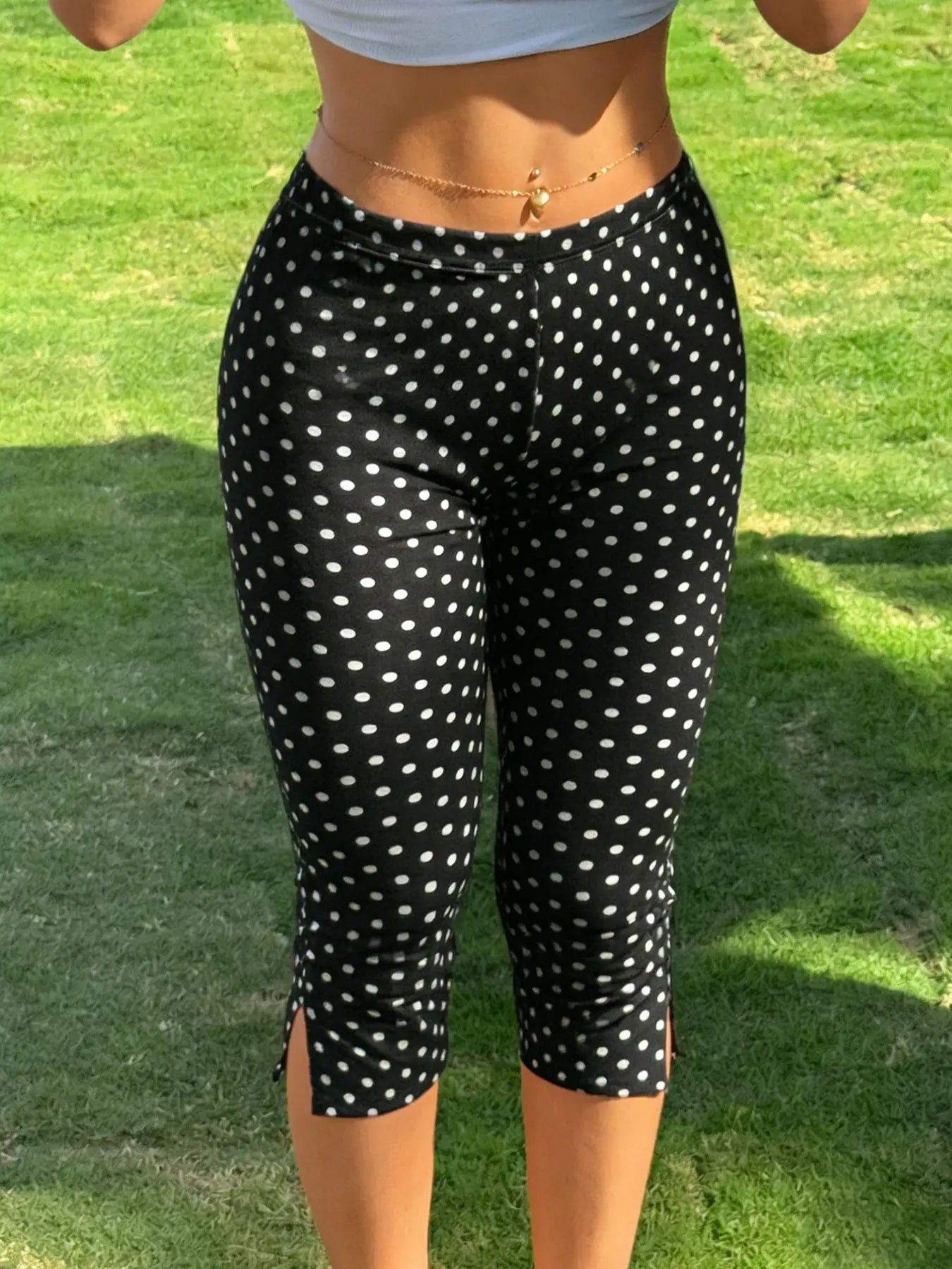 Women'S Stretch Knee-Length Slim-Fit Pants, Breathable Split-Hem Athletic Bottoms, Ideal for Fitness, Running, Yoga and Daily Casual Wear.